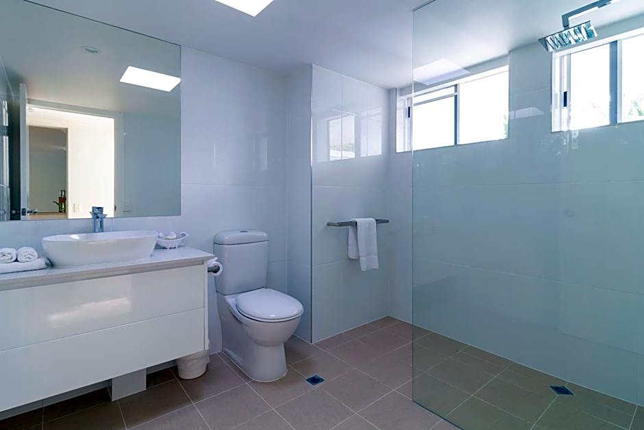 The White House Port Douglas