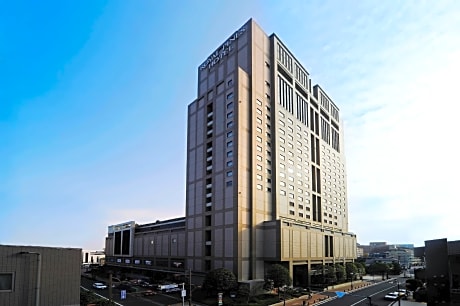 Urawa Royal Pines Hotel