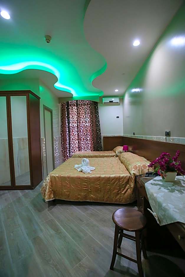 Hotel Iris