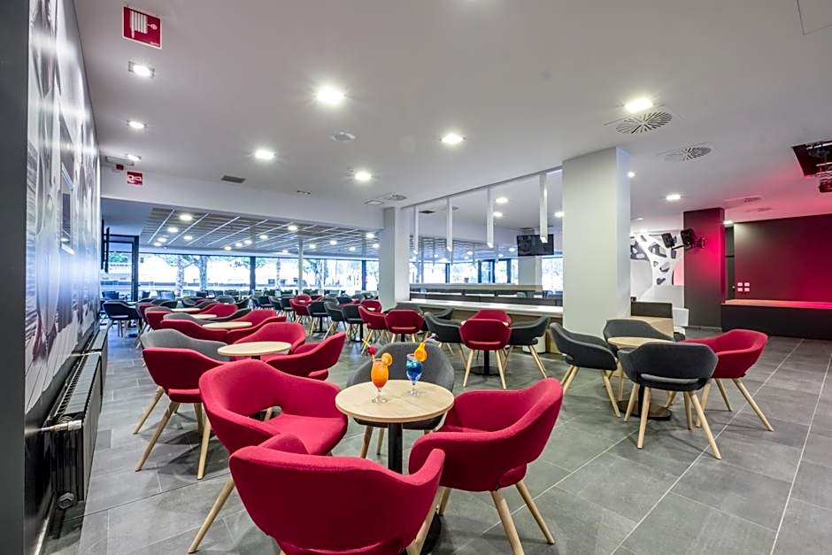 Hotel California Garden