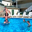 Sierra Sands Family Lodge