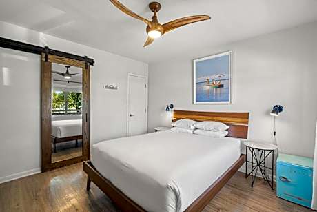 Classic Queen Room