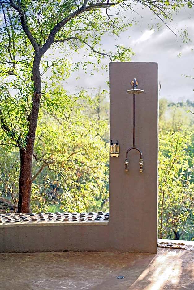 Madikwe Hills Private Game Lodge