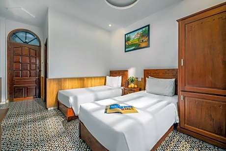 Superior Double or Twin Room with Garden View
