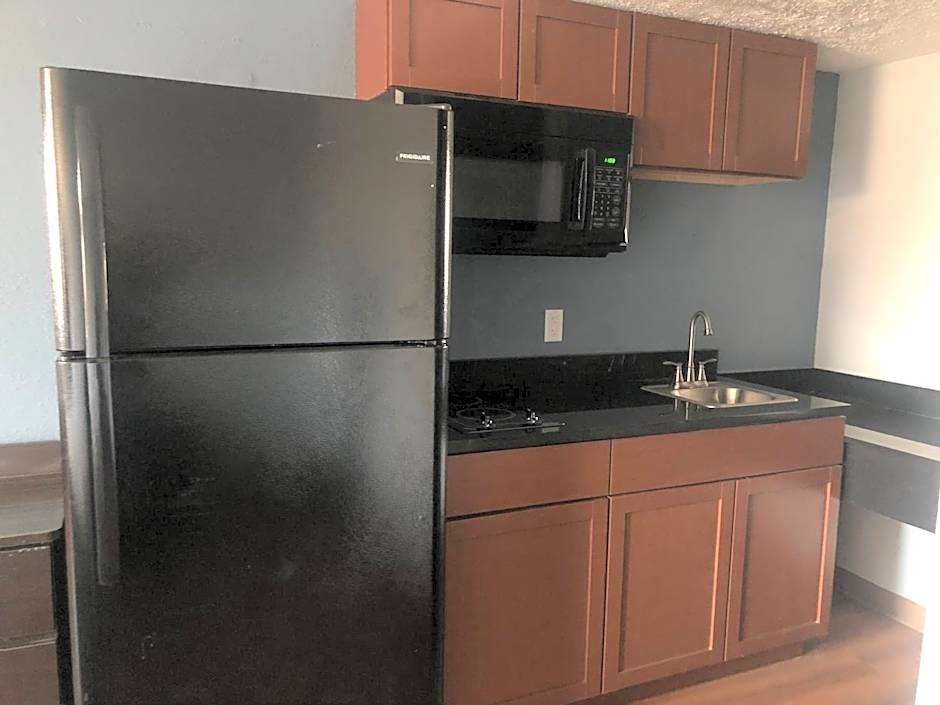 Days Inn by Wyndham Indianapolis South