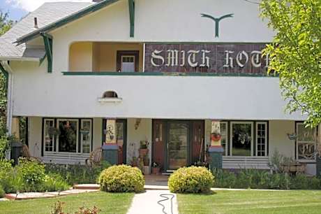 Historic Smith Hotel B&B