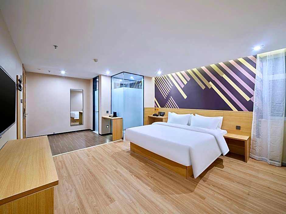 IU Hotel Shijiazhuang Airport