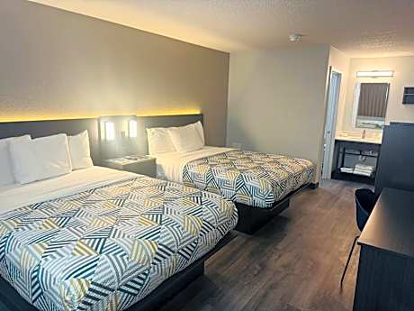 Queen Room with Two Queen Beds