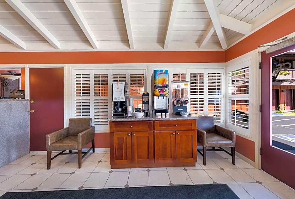 Clarion Collection Wilkie's Inn Pacific Grove - Monterey