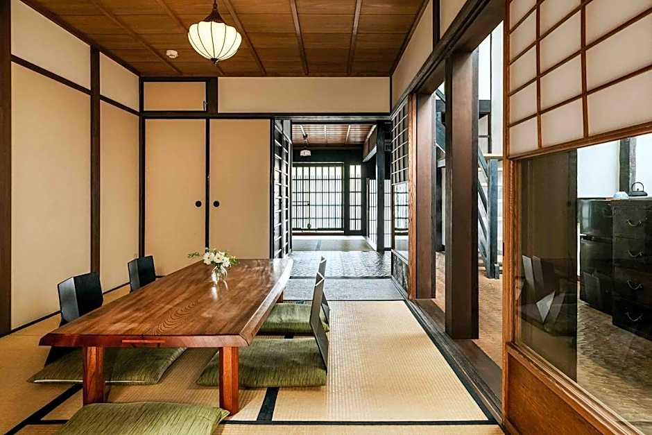 Hatoba an Machiya House