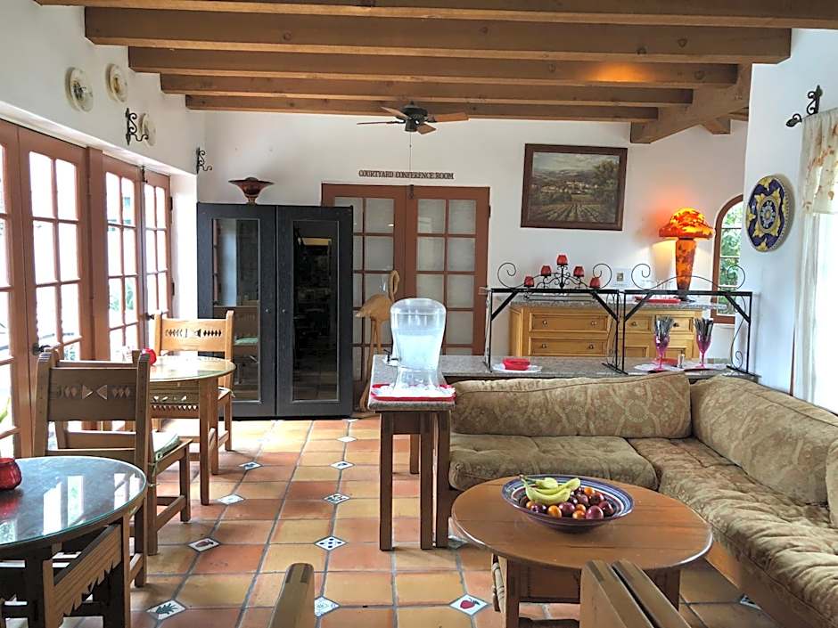 Villa Rosa Inn