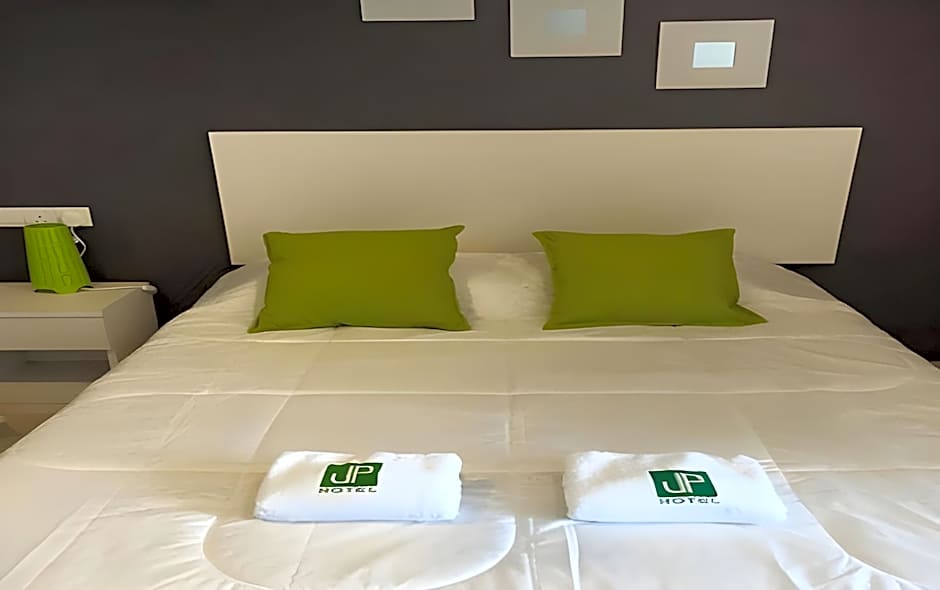 JP Hotel Jalan Stadium