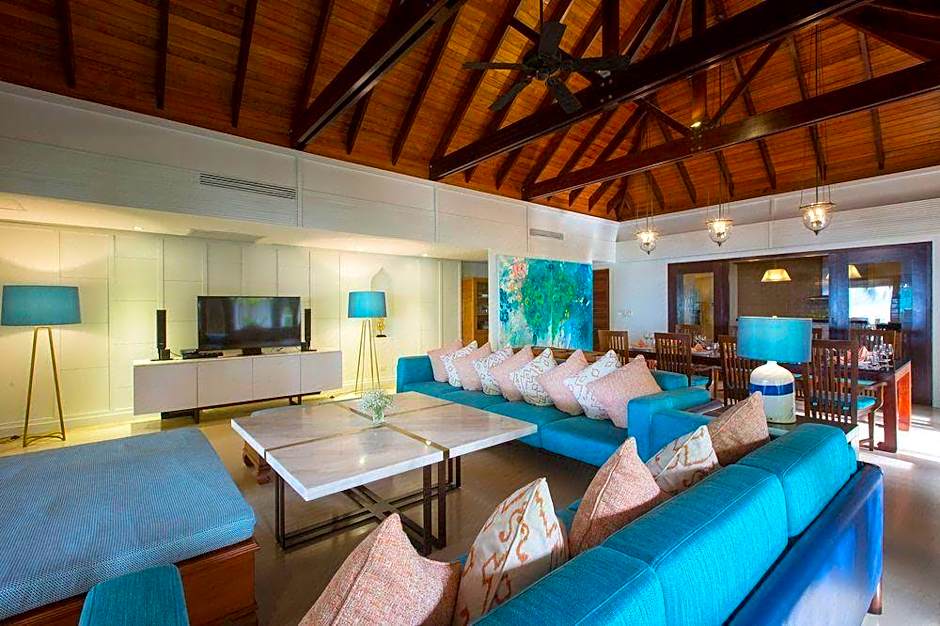 Miskawaan Beachfront Villas