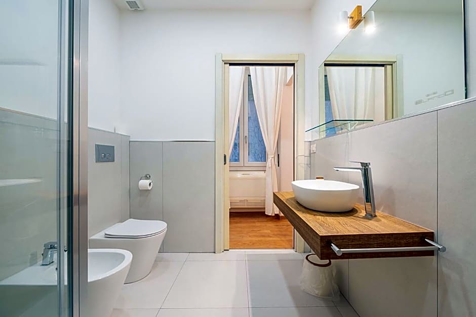 Blanco Rooms