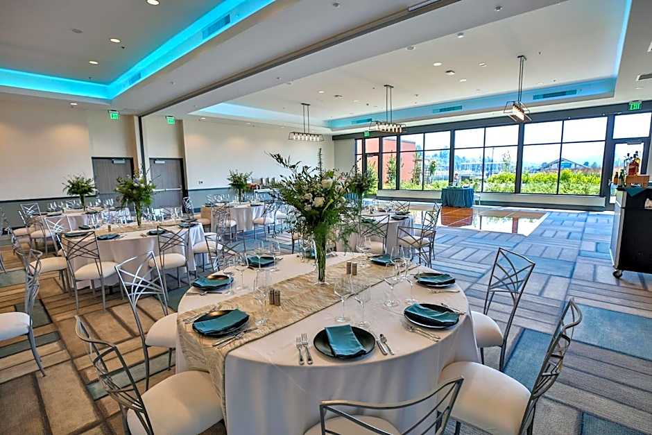 Hotel Indigo Everett - Waterfront Place By IHG