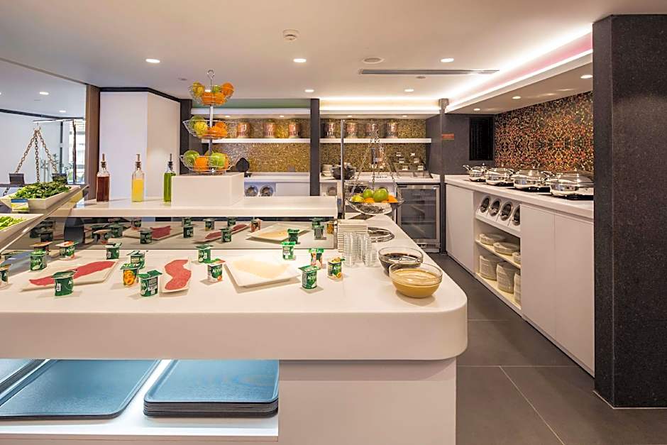 Hampton by Hilton Istanbul Kurtkoy