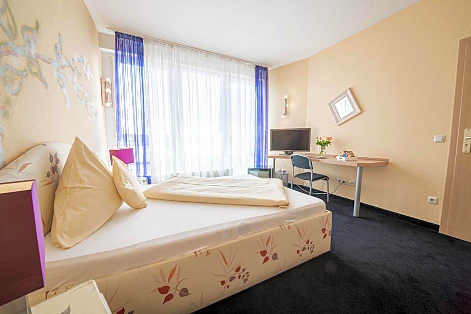 Europa Hotel Garni free parking