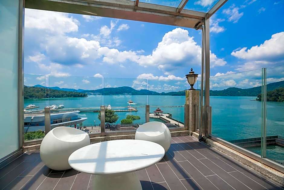 Shuian Lakeside Hotel