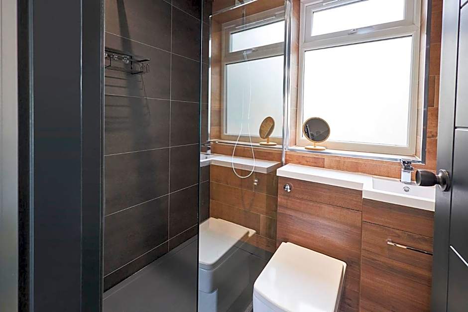 The Believe Boutique (Believe Bar & Bedrooms)