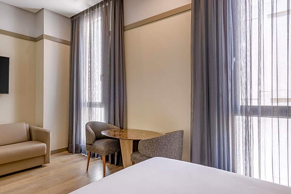 AC Hotel by Marriott Recoletos