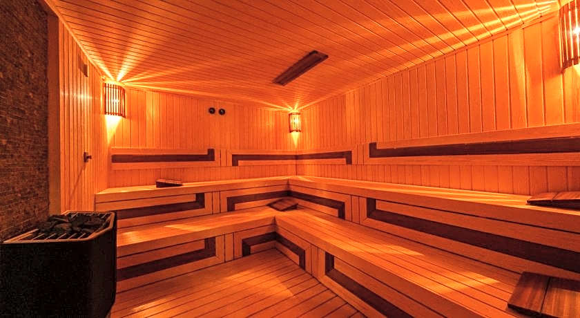 MQ Hotel Suites & SPA