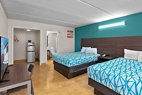 WindWater Hotel and Marina