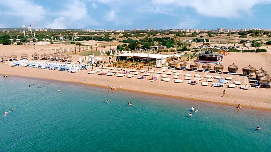 Laren Sea Side Hotel Spa
