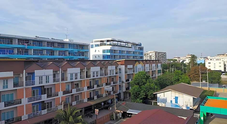 The Sea Bangsean Hotel