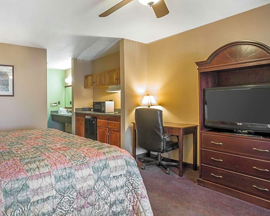 Quality Inn & Suites Cameron Park Shingle Springs