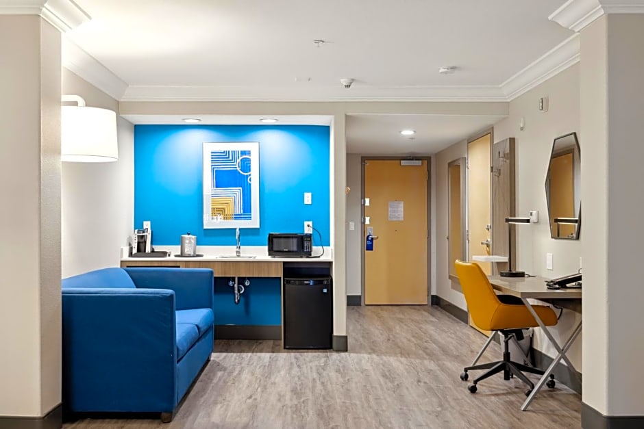 Holiday Inn Express Hotel & Suites Vacaville By IHG