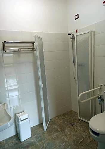 Foto 1 daripada 4 — Double Room with Private Bathroom