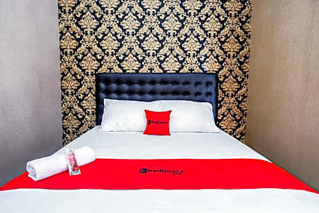 RedDoorz Syariah near Stasiun Gumilir Cilacap