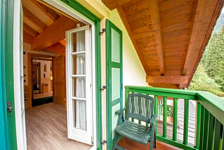 Single Room with Park View