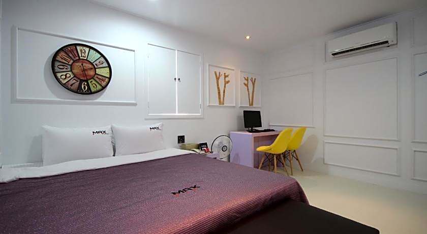 Sasang Max Motel