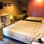 Cottonwood Lodge