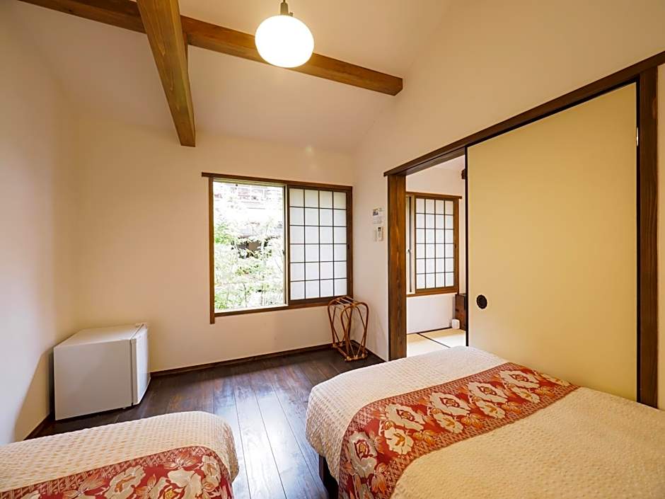 Inase Otsu Machiya Bed and Breakfast