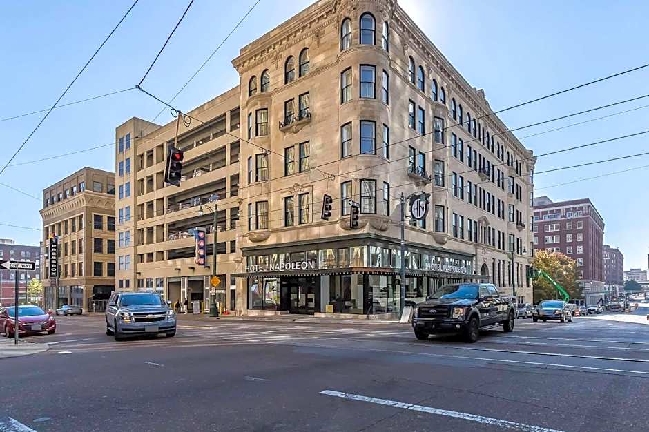 voco Hotel Napoleon Memphis By IHG