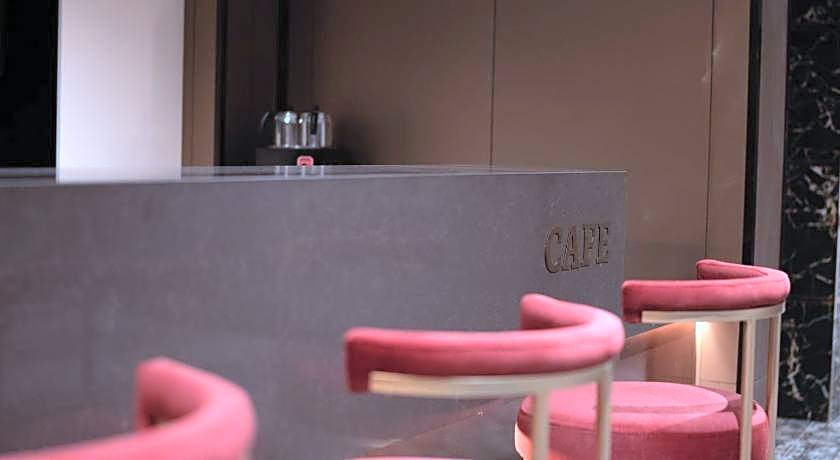 Golden River Hotel By Continent