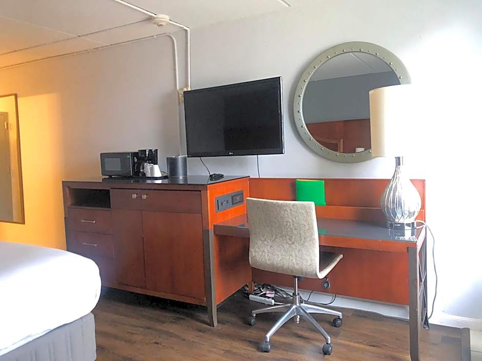 The Grand Hotel Spindletop