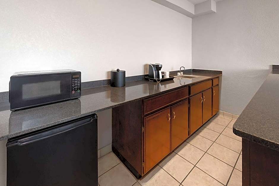 Wyndham Garden Norfolk Downtown