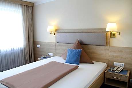 Deluxe Single Room with Balcony