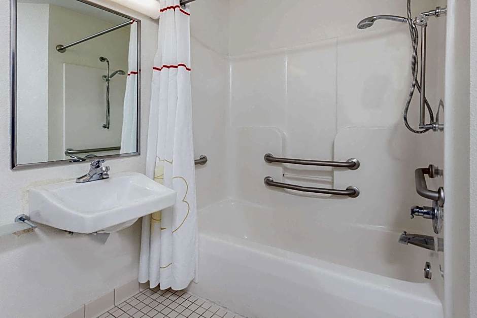 MainStay Suites Chicago Schaumburg