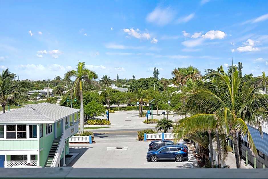 Ocean View Hotel Room with Balcony- King Bed #23