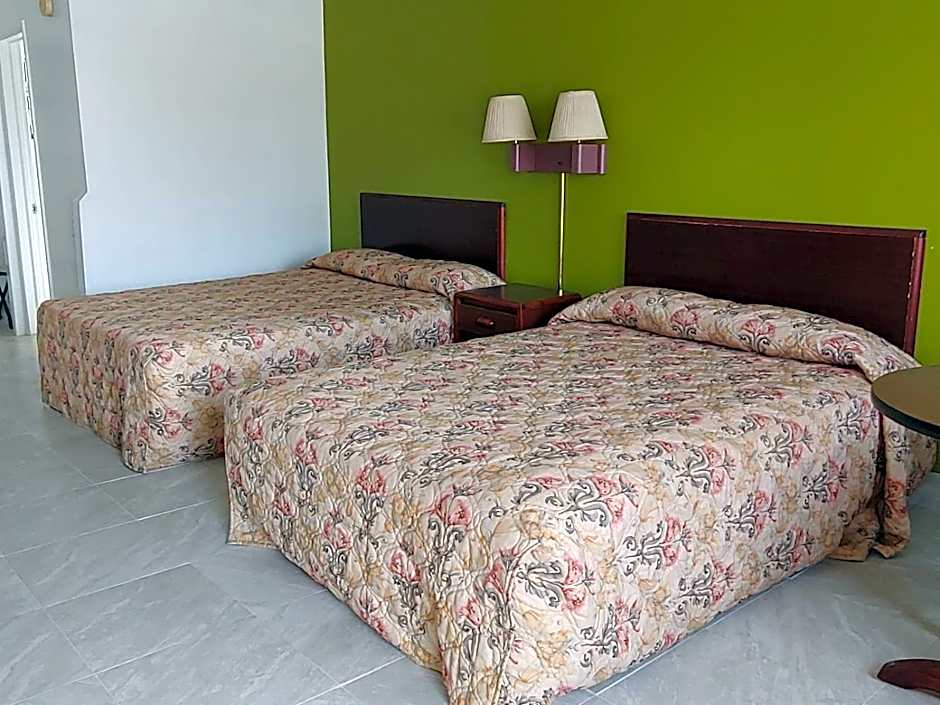 Relax Inn Silver Springs