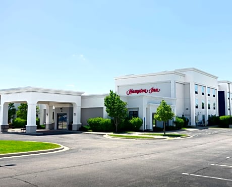 Hampton Inn By Hilton Elkhorn Lake Geneva