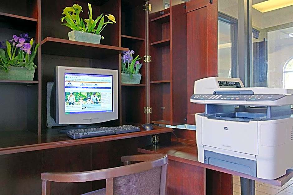 Americas Best Value Inn and Suites Saint Charles