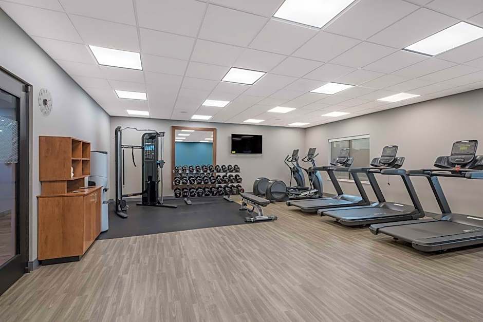 Hampton Inn by Hilton Williams