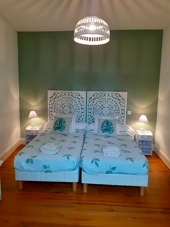 Chambre d'Hôtes La Tour de Brazalem
