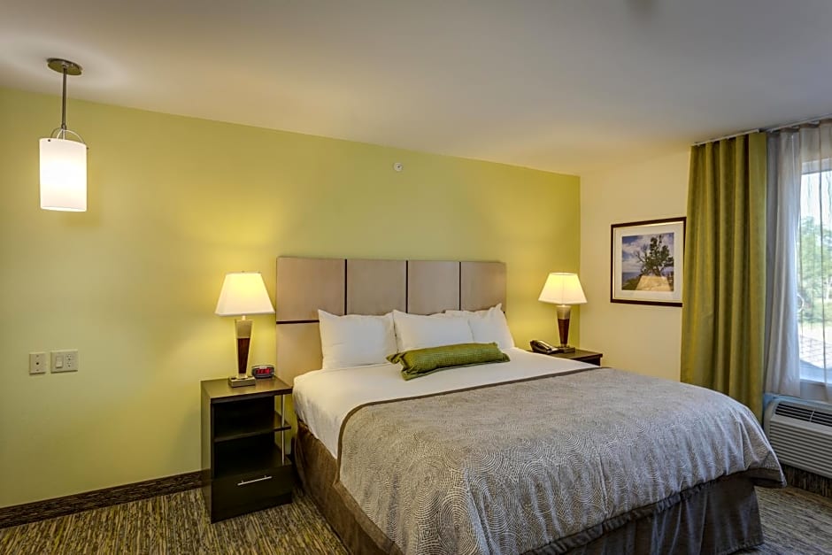 Candlewood Suites College Station