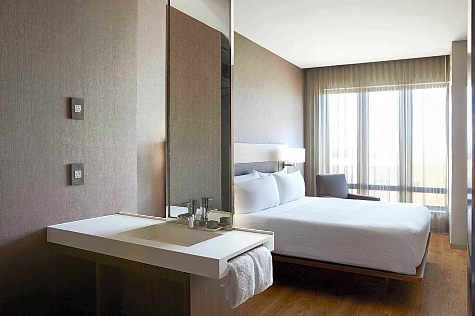 AC Hotel by Marriott Bloomington Mall of America